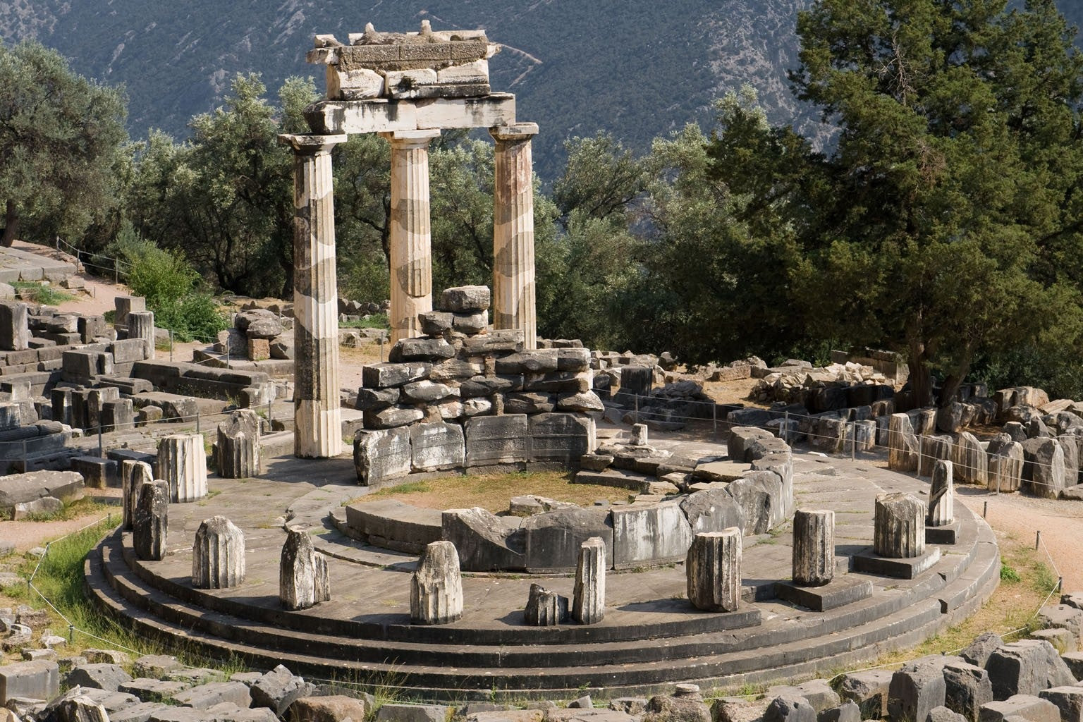 Οι θησαυροί του Μαντείου των Δελφών